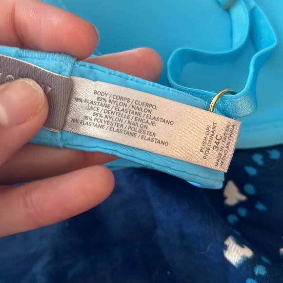 Victorias Secret Lightly Push Up Bra - Picture 6 of 7